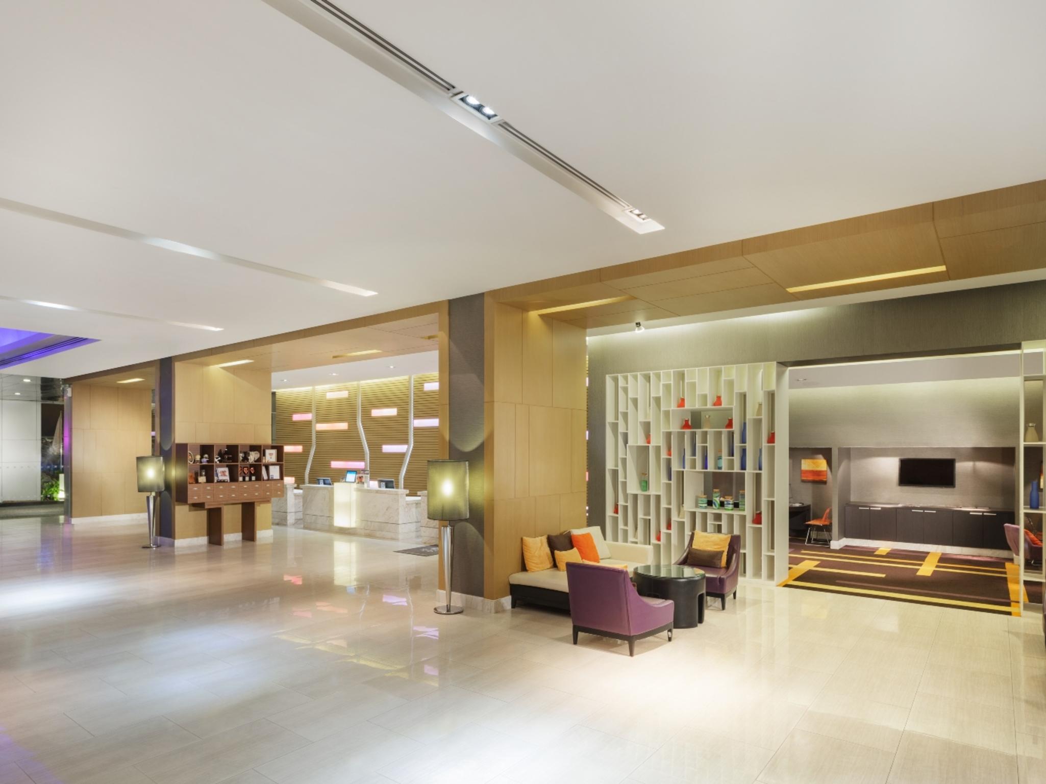 Four Points By Sheraton Bangkok, Sukhumvit 15 Экстерьер фото