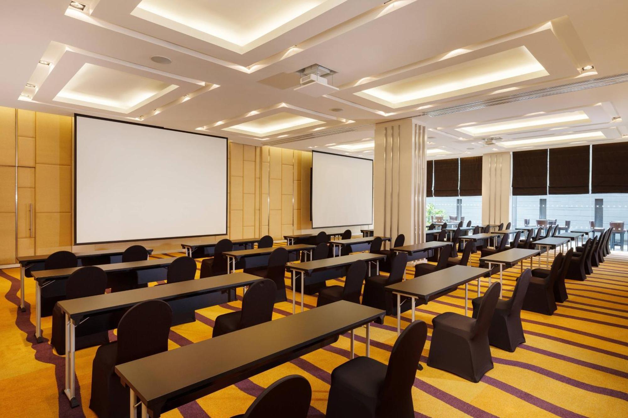 Four Points By Sheraton Bangkok, Sukhumvit 15 Экстерьер фото