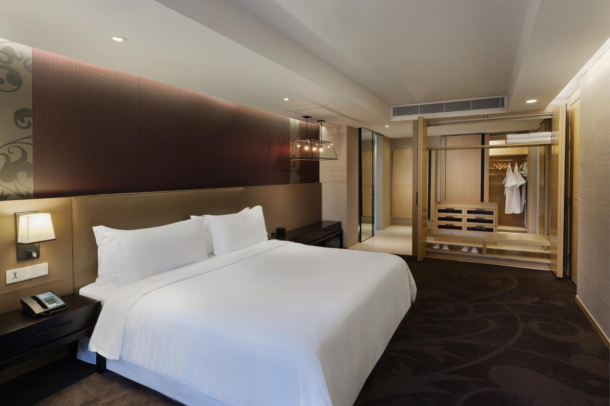 Four Points By Sheraton Bangkok, Sukhumvit 15 Экстерьер фото