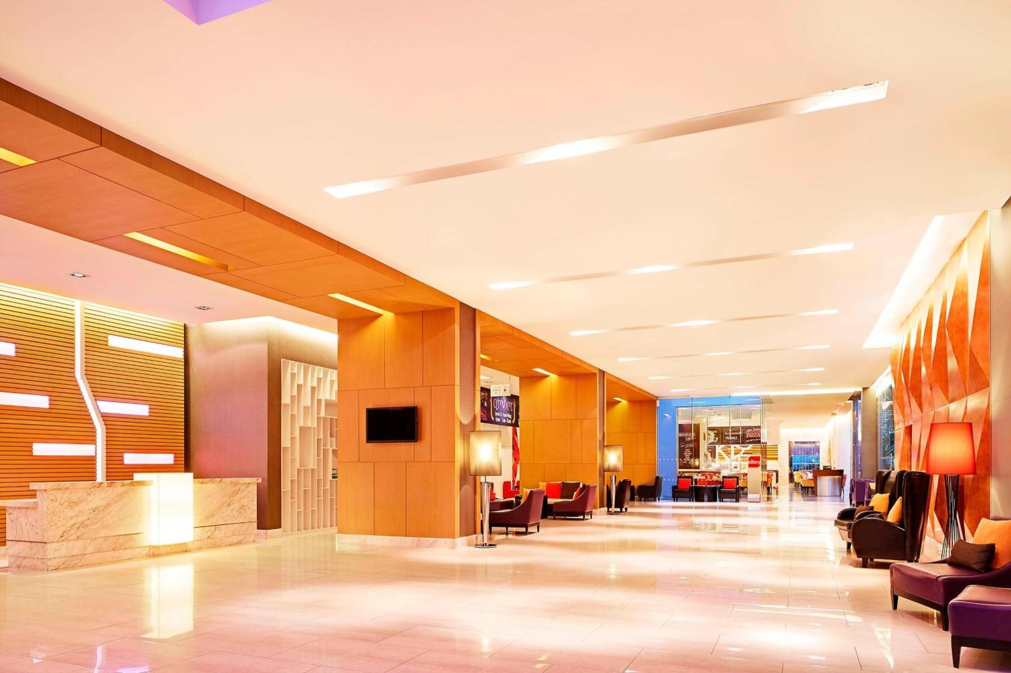 Four Points By Sheraton Bangkok, Sukhumvit 15 Экстерьер фото
