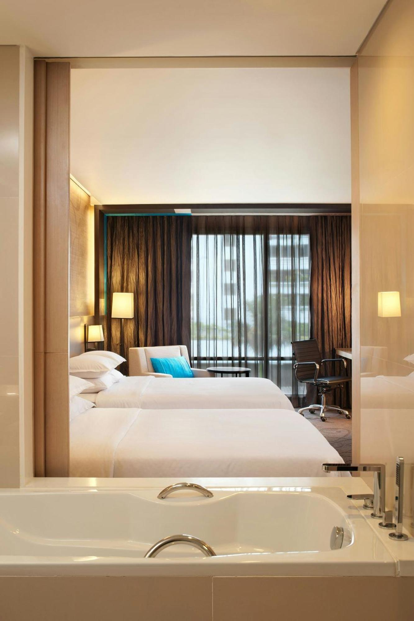 Four Points By Sheraton Bangkok, Sukhumvit 15 Экстерьер фото